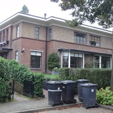 Dubbelwoning met schuurtjes