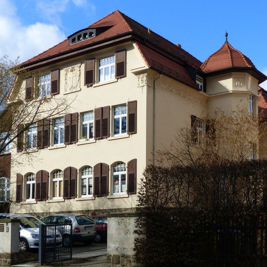Diakonisches Werk / Mietvilla August-Bebel-Platz 11