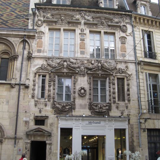 Maison Maillard