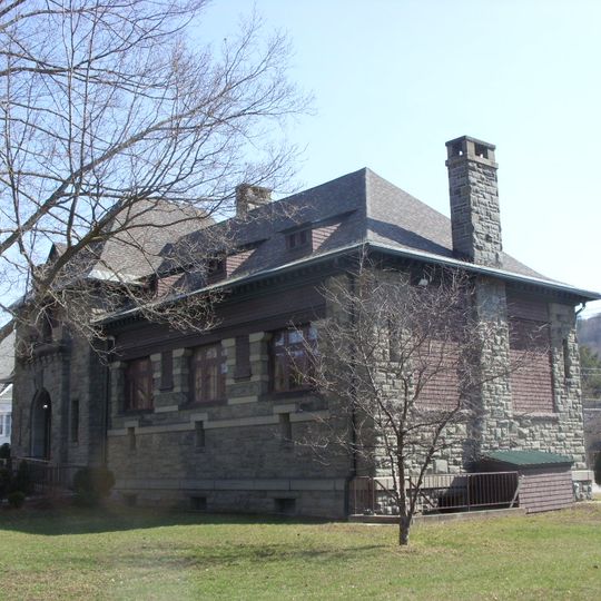Gardiner Place Historic District