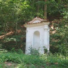 Kaplička za mostem ke kempu U Nojdy v Rožmberku nad Vltavou