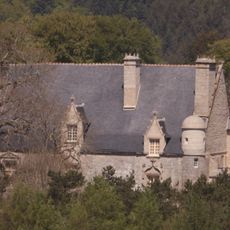Laz manor