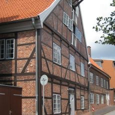 Wohn- und Geschäftshaus