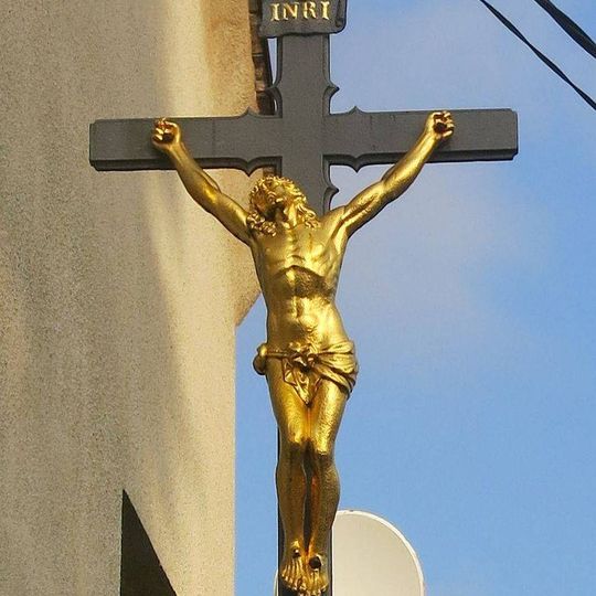 Kříž u domu Nádražní 2 v Dolní Poustevně