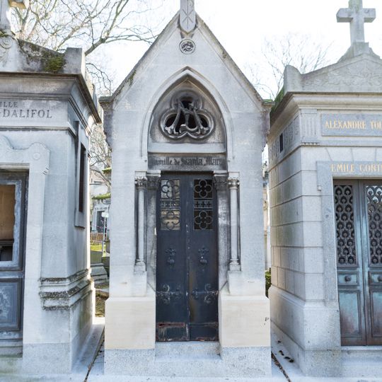 Grave of Santa Maria