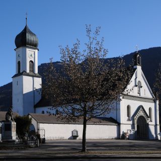 Pfarrkirche Hl. Petrus & Paulus