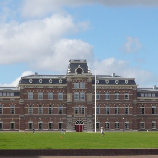 Ripperdakazerne: hoofdgebouw