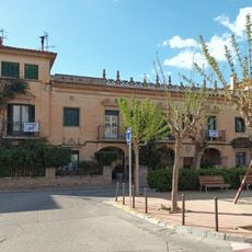 Conjunt històric a la plaça del Pi, 5-9
