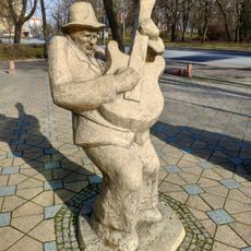 Statue