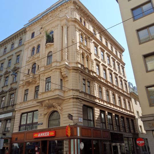 Wohn- und Geschäftshaus