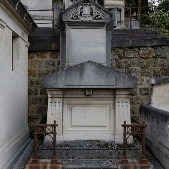 Grave of Arrighi de Casanova