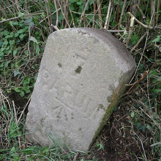 Milestone, 300m E of Umberleigh House