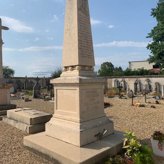 Monument aux morts de Montceaux