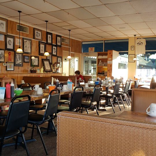 Beverly's La Croisette Restaurant