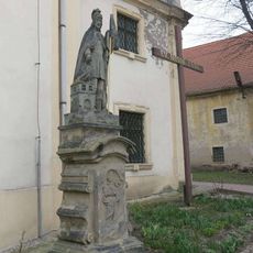 Socha svatého Floriána u kostela svatého Václava v Lovosicích