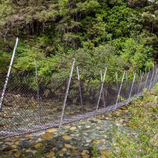 Swing bridge across Rolling River