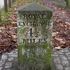 Milestone, Clapham Common, South Side, 100m N of jct with Rookery Road