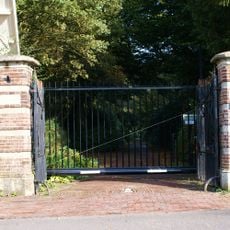 Beukenhorst: inrijhek