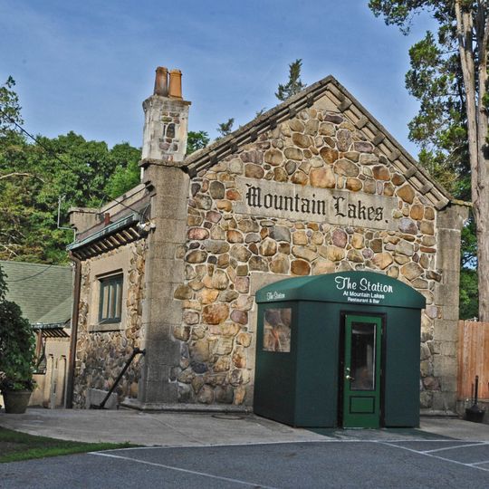 Mountain Lakes Historic District