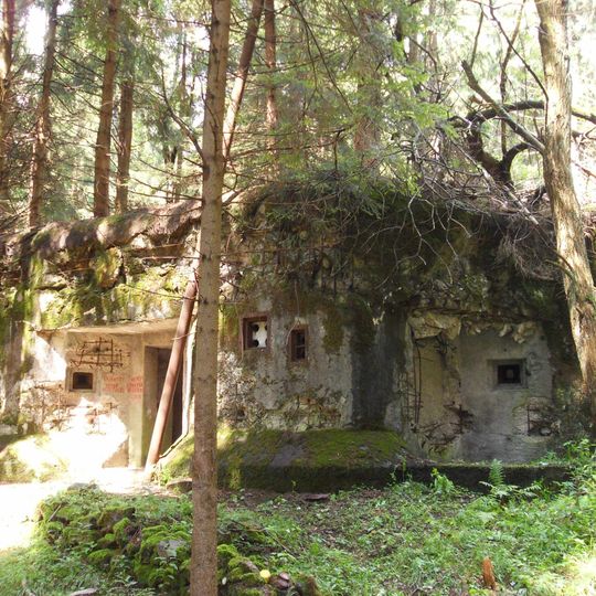 R-S 61 Na kopečku casemate