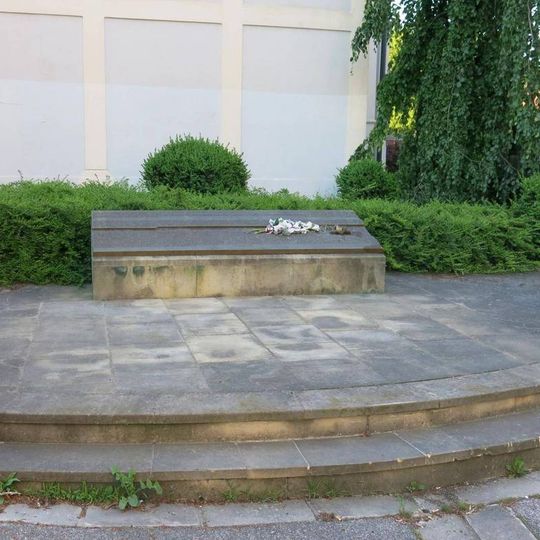 Památník obětí holokaustu u bývalé synagogy v Rychnově nad Kněžnou