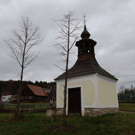 Kaple na návsi ve starém Zaječově