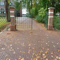 Gemeentehuis, toegangshek