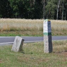 Wegestein (Ortsausgang Richtung Piskowitz)