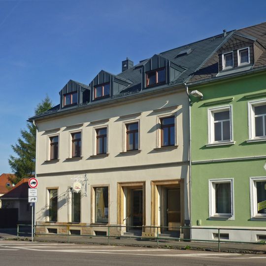 Wohnhaus in Ecklage mit Anbau zur Brauhofstraße Obertorplatz 1