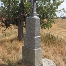 Kříž v poli jižně od Kožichovic