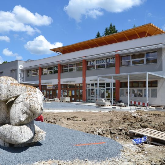 Socha Olšava na náměstí 1. máje v Uherském Brodu