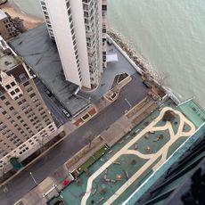 Glenlake Avenue Beach