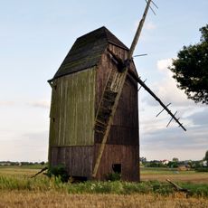Post mill in Chrosno