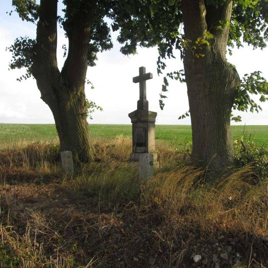 Kříž jihozápadně od Útěchovic