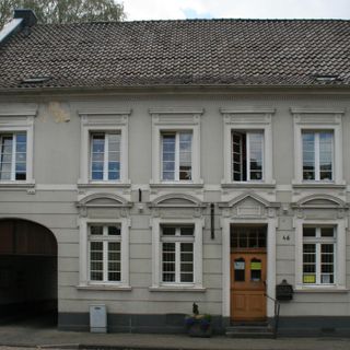 Berger Dorfstraße 46