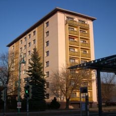 Wohn-Hochhaus (mit zwei Hausnummern) Bautzener Allee 37, 39 (Neustadt/WK 3)