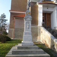 Kříž v Rohatci u kostela Svatého Bartoloměje