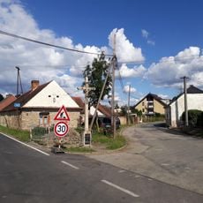 Pomník padlým ve Chvalešovicích