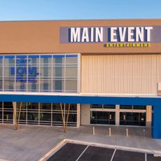 Strikerz Bowling/Arcade