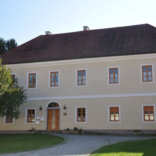 Pfarrhof-Anlage