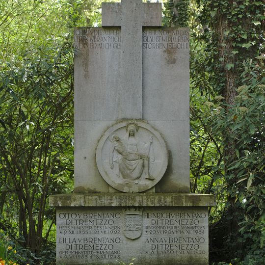 Grabmal von Brentano di Tremezzo