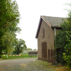 Koetshuis / paardenstal met rokerij