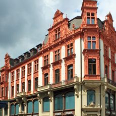 Hausfassaden Schloßgasse 2; 4