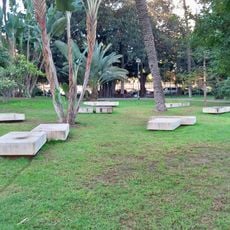 Entre (espacios para desaparecer)