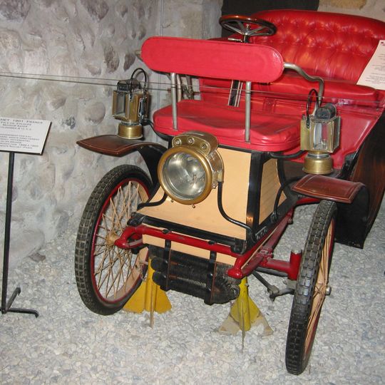 Musée régional et musée de l'automobile dans le Château