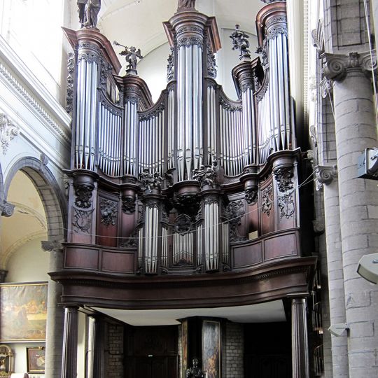 Pipe organ in the Saint-Pierre collegiate church in Douai