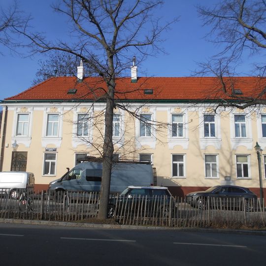 Wohn- und Geschäftshaus Langackergasse 1