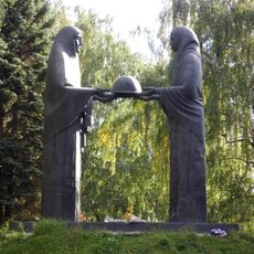 Monument "Grieving Mothers"