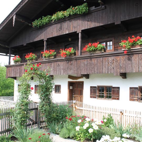 Bgm.-Tischner-Platz 4