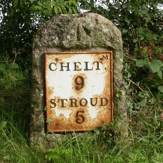 Milestone, Sheepscombe; 250m W crossroads to Sheepscombe & Miserden